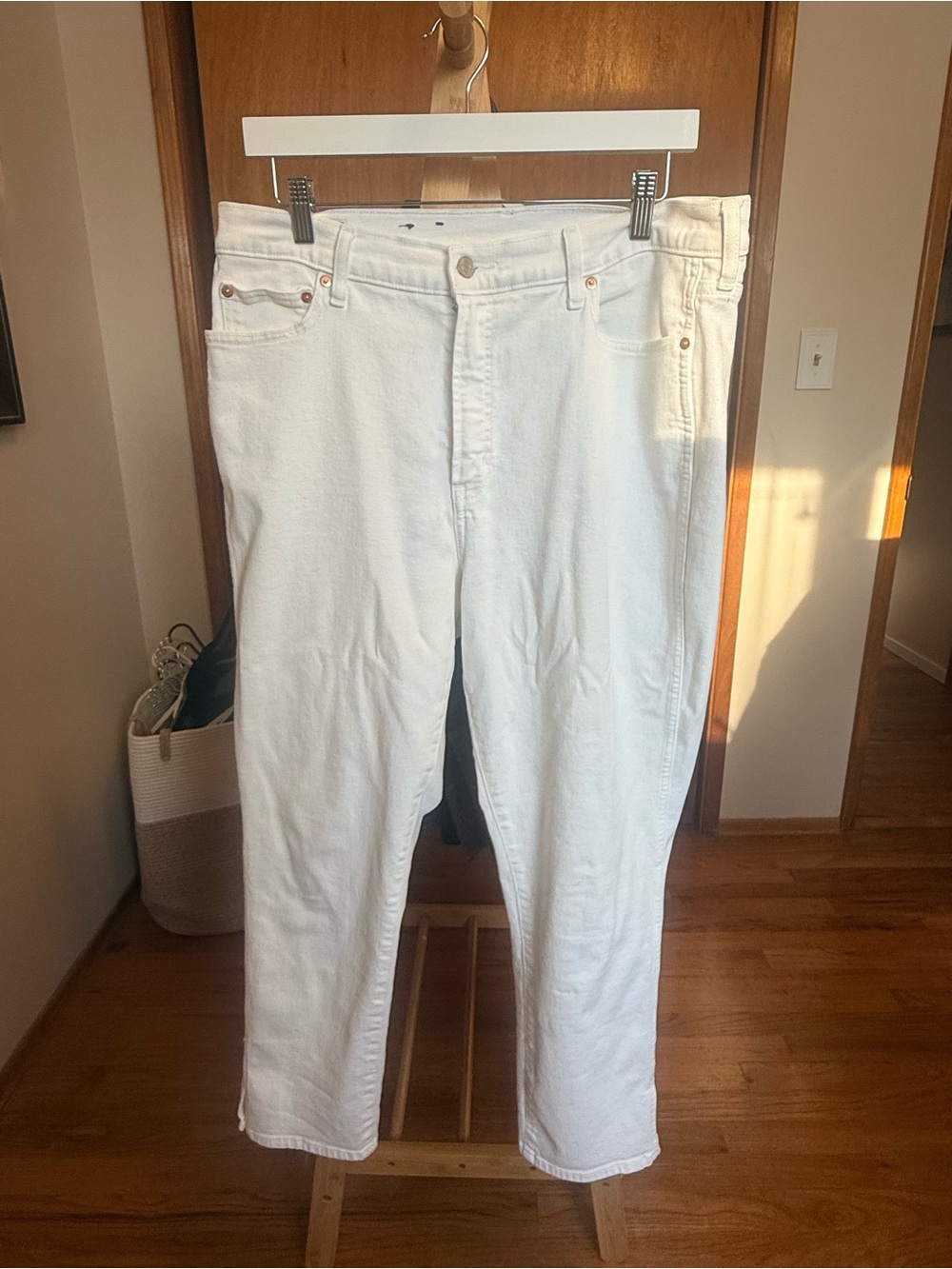 GAP Women's White - 70's Flare High Rise